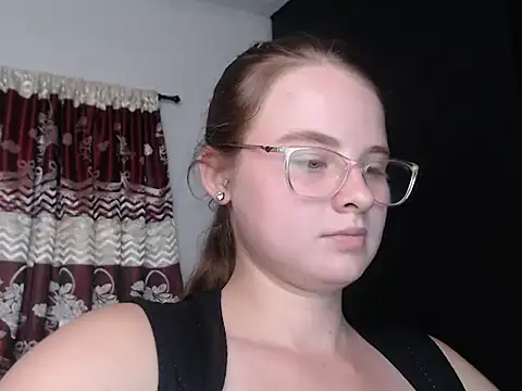 HellenMiyer1111 online show from March 21, 2025, 9:12 pm