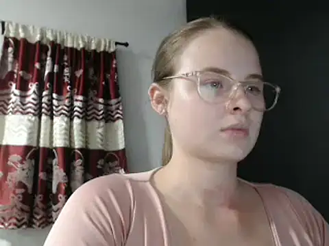 HellenMiyer1111 online show from March 14, 2025, 11:11 pm