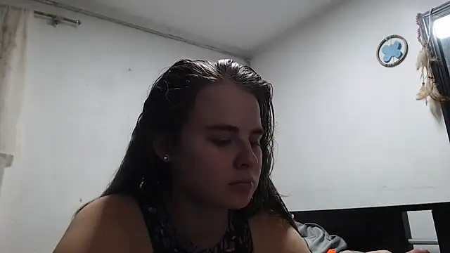 HellenMiyer1111 online show from September 18, 2025, 5:05 pm