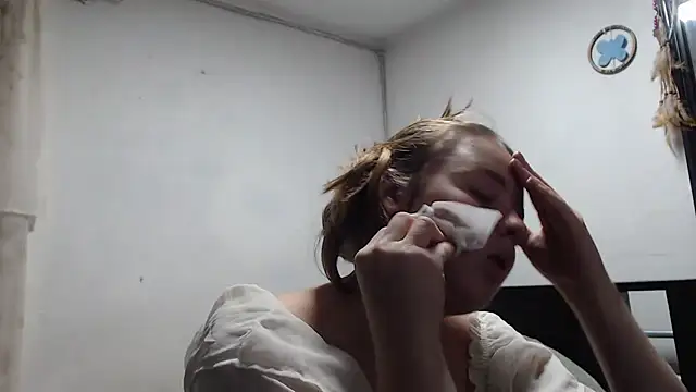 HellenMiyer1111 online show from September 18, 2025, 2:14 am