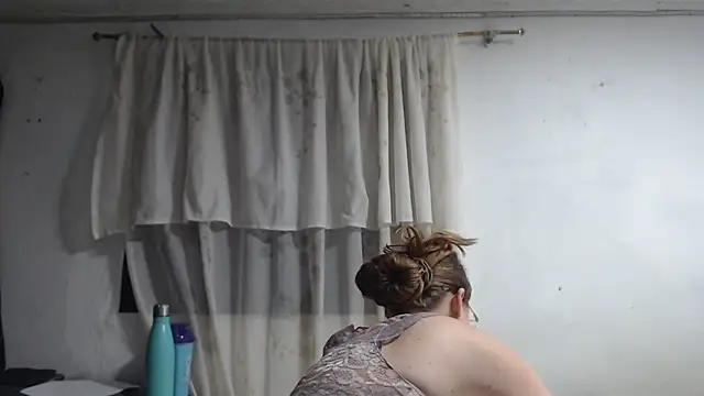 HellenMiyer1111 online show from September 30, 2025, 11:00 pm