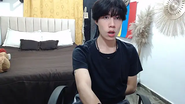 Snapshot of Elio-cam chatting on July 9, 2026, 8:26 am Elio-cam online show from July 9, 2026, 8:26 am