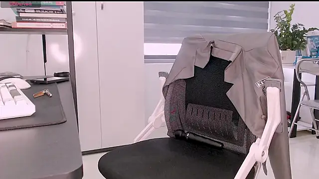 Shyn   online show from March 25, 2026, 4:56 am