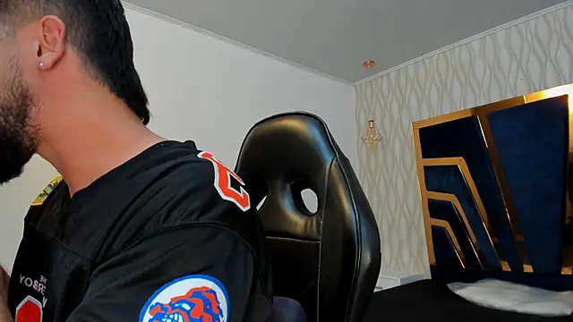 Petesevans online show from September 10, 2025, 11:26 pm