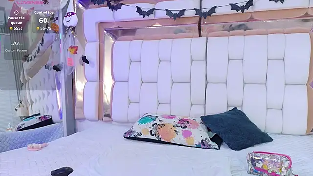 sexysistter online show from October 28, 2025, 12:26 pm