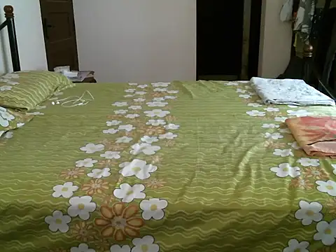Snapshot of Slim_India chatting on June 16, 2026, 5:40 am Slim India online show from June 16, 2026, 5:40 am