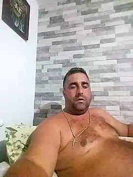 ADRIAN ADI40 online show from September 26, 2025, 4:47 pm