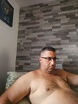 ADRIAN ADI40 online show from May 20, 2026, 12:02 pm
