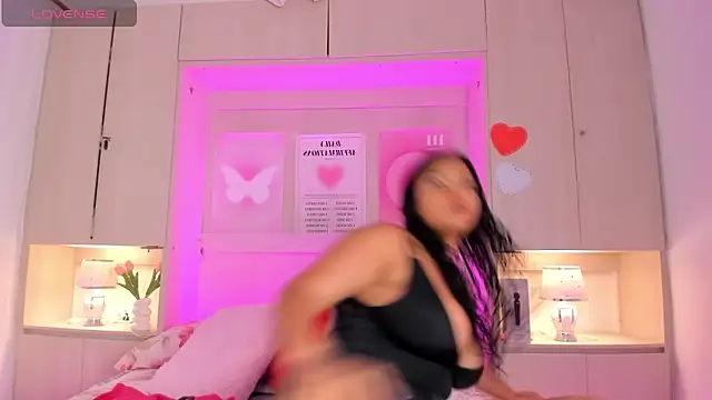 SophiaaStone online show from March 18, 2025, 11:44 am