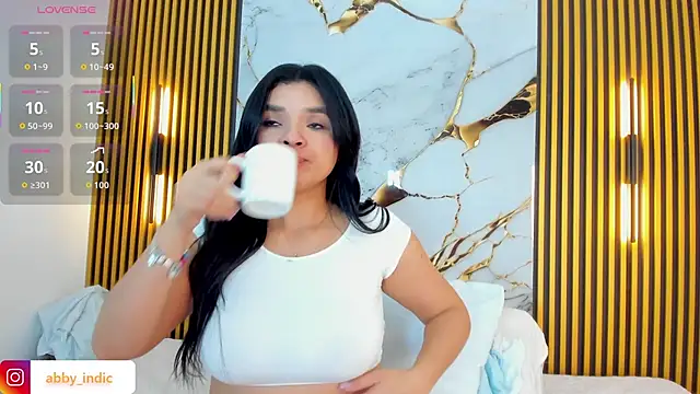 Snapshot of indi_catalina chatting on June 5, 2026, 1:21 am indi catalina online show from June 5, 2026, 1:21 am
