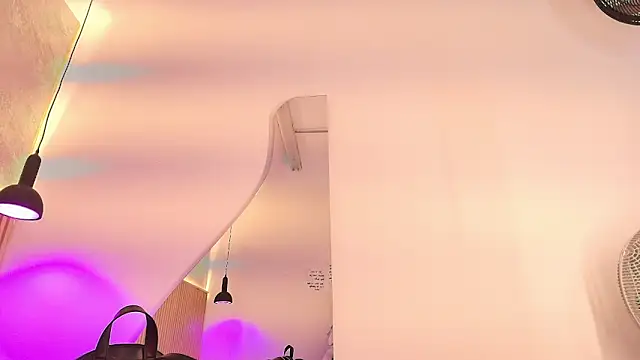 indi catalina online show from September 27, 2025, 12:44 pm