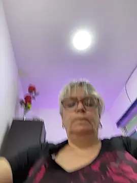 slutgold online show from February 26, 2026, 9:48 pm