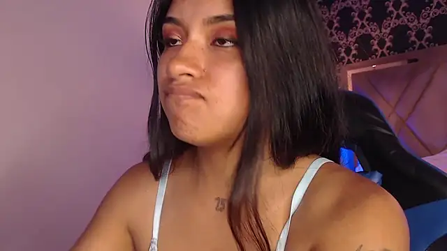 ChantalPetit online show from March 30, 2026, 5:25 pm