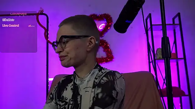 Snapshot of CyberXGoddess chatting on February 9, 2026, 1:14 am CyberXGoddess online show from February 9, 2026, 1:14 am