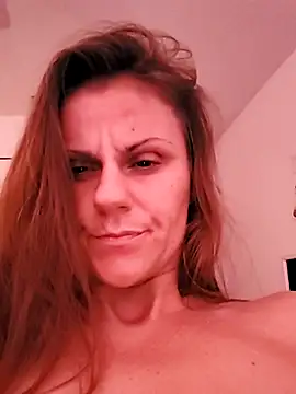 Scarlettishere online show from January 12, 2025, 11:47 pm