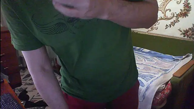 viktorru77 online show from January 3, 2025, 2:19 pm