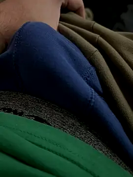 Snapshot of Miguelpm04 chatting on November 11, 2025, 11:38 am Miguelpm04 online show from November 11, 2025, 11:38 am