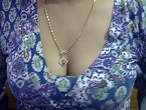 Your wild Dia online show from November 3, 2025, 6:11 pm