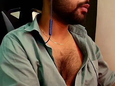 Snapshot of SHENOY3 chatting on May 12, 2026, 7:09 pm SHENOY3 online show from May 12, 2026, 7:09 pm