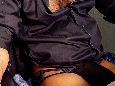 SHENOY3 online show from November 13, 2025, 2:43 pm