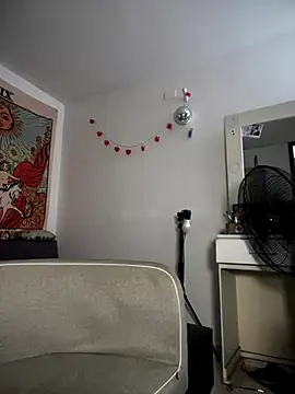 Snapshot of kiaraglam2 chatting on November 13, 2025, 2:54 pm kiaraglam2 online show from November 13, 2025, 2:54 pm