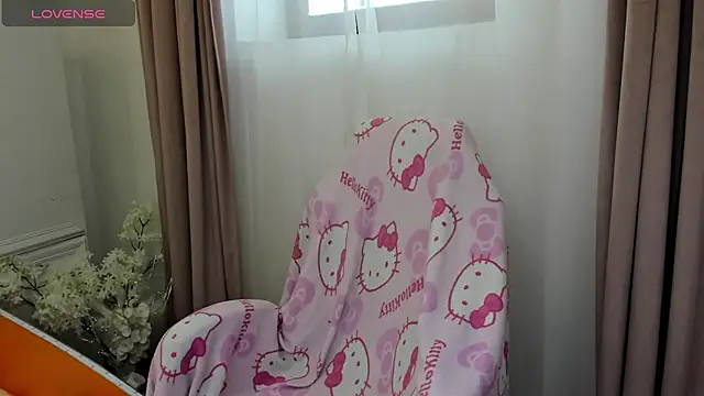 kassy hotdevil online show from February 12, 2026, 7:30 am