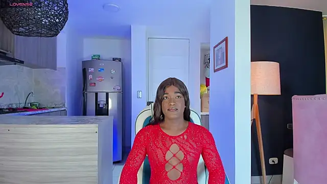 SammyGirlTS online show from October 8, 2025, 4:40 pm