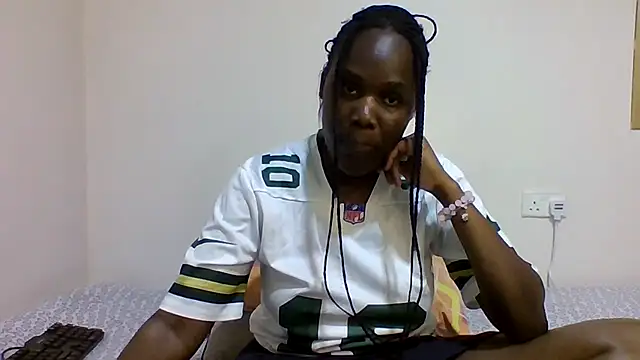 Snapshot of sweetelle09 chatting on October 29, 2025, 5:12 pm sweetelle09 online show from October 29, 2025, 5:12 pm