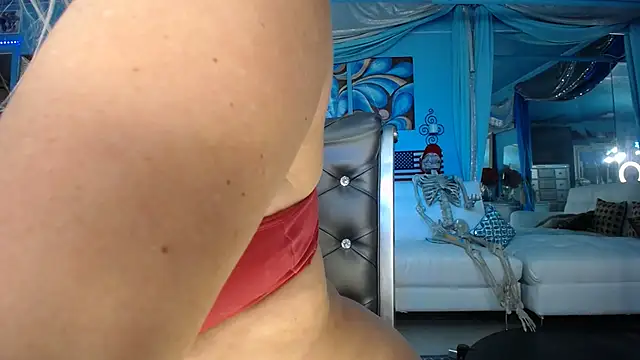 ADRIANNA FOX online show from December 20, 2025, 1:14 pm