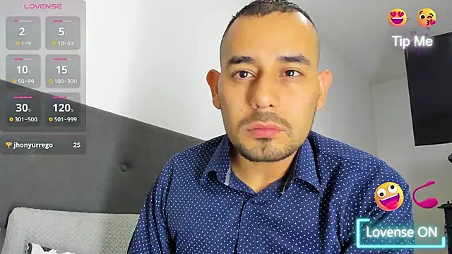 jhonyalzate2 online show from March 18, 2025, 2:51 am