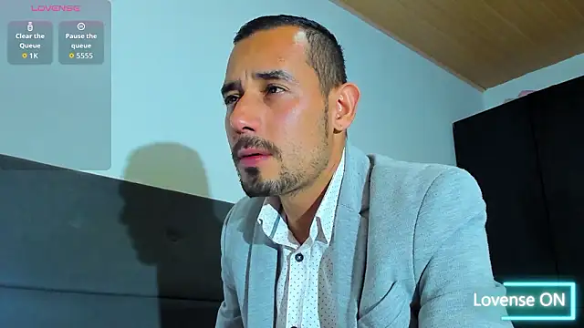 Snapshot of jhonyalzate2 chatting on February 4, 2026, 2:39 am jhonyalzate2 online show from February 4, 2026, 2:39 am