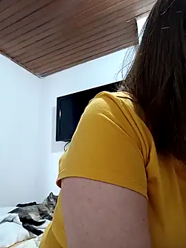 Vicky Rosse online show from March 7, 2025, 5:49 pm