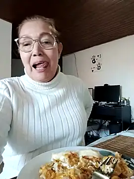 Vicky Rosse online show from September 25, 2025, 8:15 pm