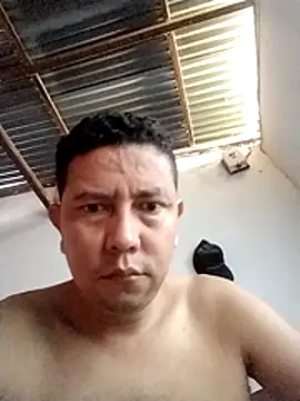 Snapshot of Lachuchaenlacara1988 chatting on April 20, 2026, 1:56 pm Lachuchaenlacara1988 online show from April 20, 2026, 1:56 pm
