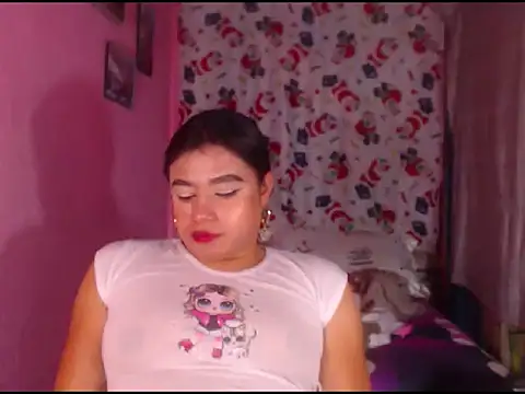 katrinawillff online show from December 20, 2025, 5:27 pm