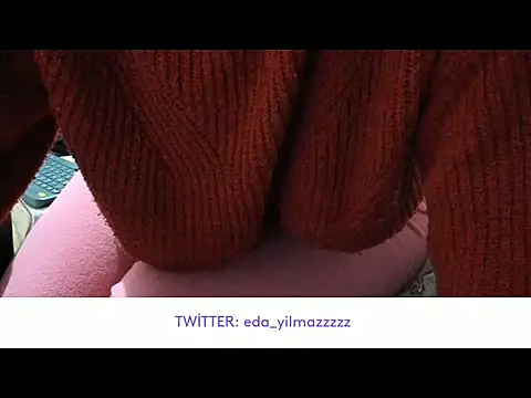 Snapshot of sexy_modelll chatting on February 6, 2026, 2:29 am sexy modelll online show from February 6, 2026, 2:29 am