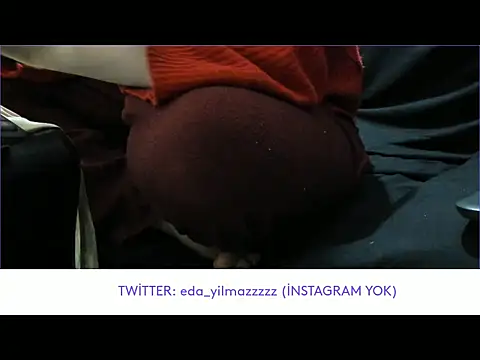 Snapshot of sexy_modelll chatting on March 22, 2025, 6:47 pm sexy modelll online show from March 22, 2025, 6:47 pm