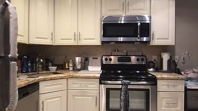 BigGuyMuscle online show from April 8, 2026, 4:19 pm