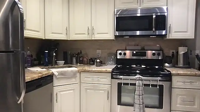 BigGuyMuscle online show from September 30, 2025, 4:57 pm