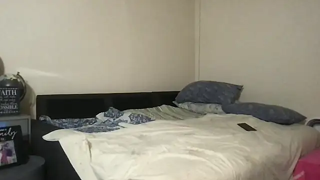 BigGuyMuscle online show from October 27, 2025, 11:38 pm