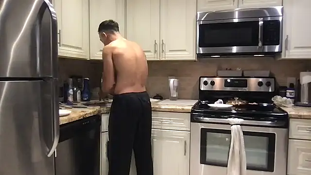 BigGuyMuscle online show from November 29, 2025, 12:00 am