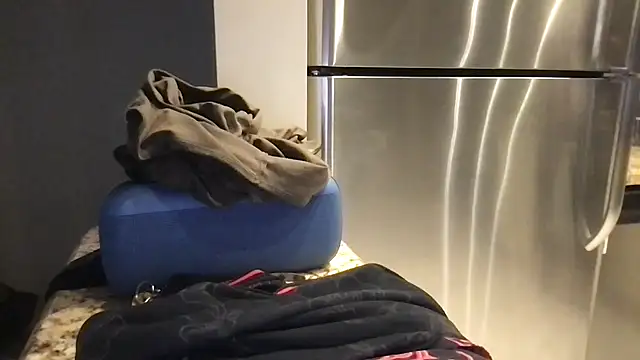 BigGuyMuscle online show from September 27, 2025, 5:08 pm