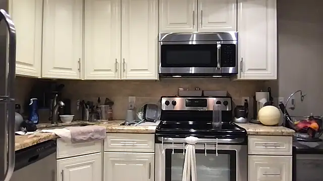 BigGuyMuscle online show from September 12, 2025, 9:25 pm