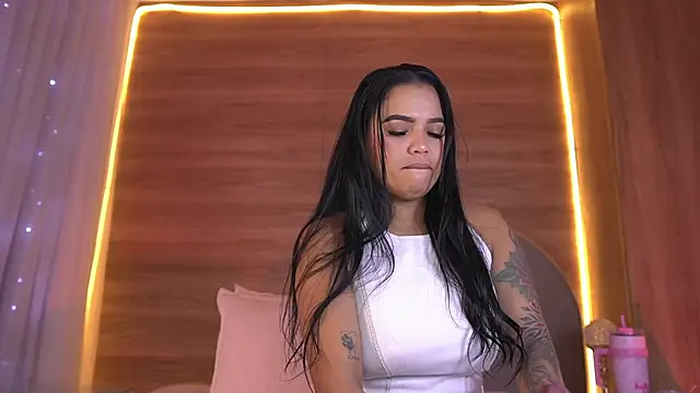 alexaa walker online show from June 4, 2026, 11:59 am