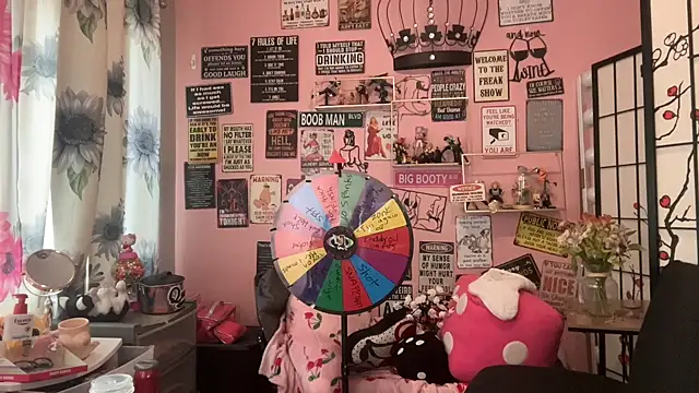 Snapshot of latinacubana chatting on February 1, 2025, 8:58 pm latinacubana online show from February 1, 2025, 8:58 pm