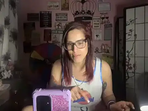 Snapshot of latinacubana chatting on March 10, 2025, 12:28 am latinacubana online show from March 10, 2025, 12:28 am