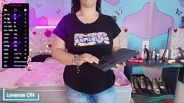 Snapshot of Zaly_mature chatting on May 15, 2026, 9:02 pm Zaly mature online show from May 15, 2026, 9:02 pm