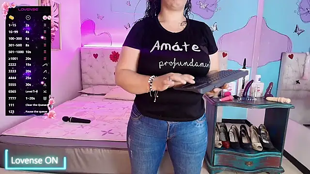 Zaly mature online show from April 7, 2026, 11:06 pm