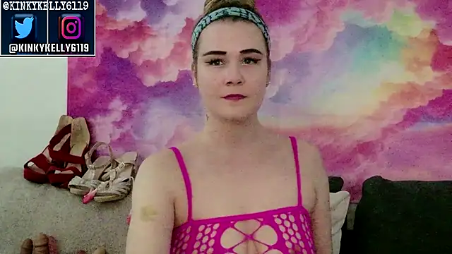 Snapshot of Kellylynn69 chatting on October 24, 2025, 9:03 pm Kellylynn69 online show from October 24, 2025, 9:03 pm