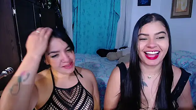 Snapshot of Sharlottee chatting on March 21, 2026, 2:21 pm Sharlottee online show from March 21, 2026, 2:21 pm